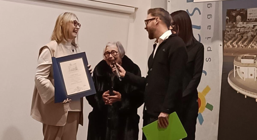 L'Hotel Tritone è stato premiato come albergo storico dal Comune di Senigallia